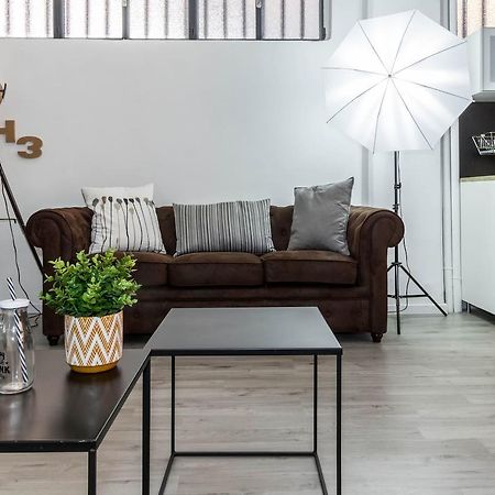 Joivy Exclusive Apt For 4 In Navigli Near Parks Milánó Kültér fotó